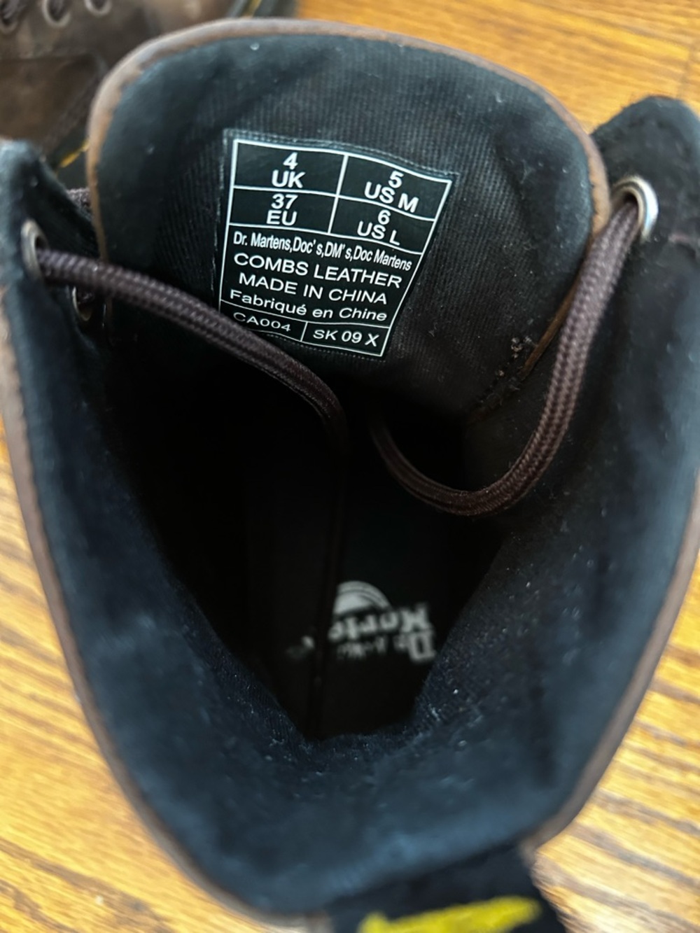 Brown Doc Martens Combs Leather - Picture 7 of 7